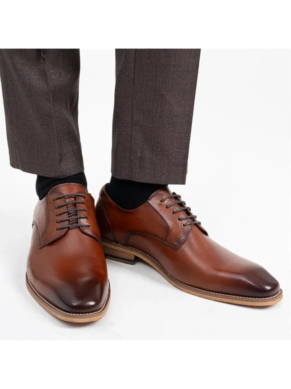 Men's Brown Solid Dunbar Wingtip Lace Up Formal Oxford Leather Brogue Dress Shoe